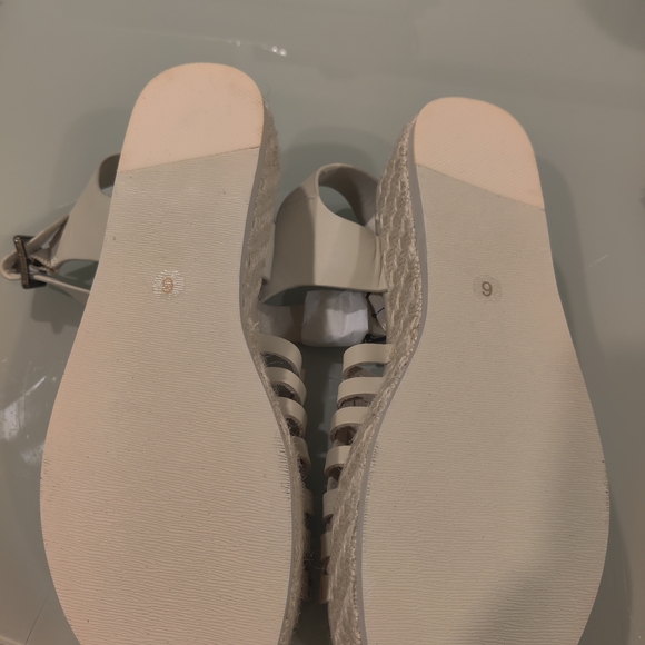 Women's KELSI DAGGER Platform Sandals in Cream - Picture 6 of 12